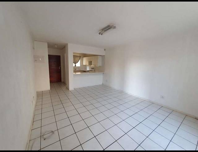 2 BEDROOM TOWNHOUSE FOR SALE IN MULBARTON